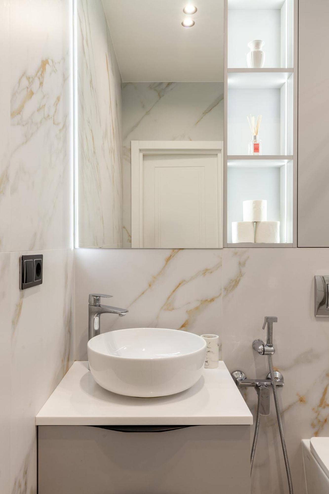 Leogrand Jacuzzi On Malaniuka 2 Apartment Lviv Bagian luar foto